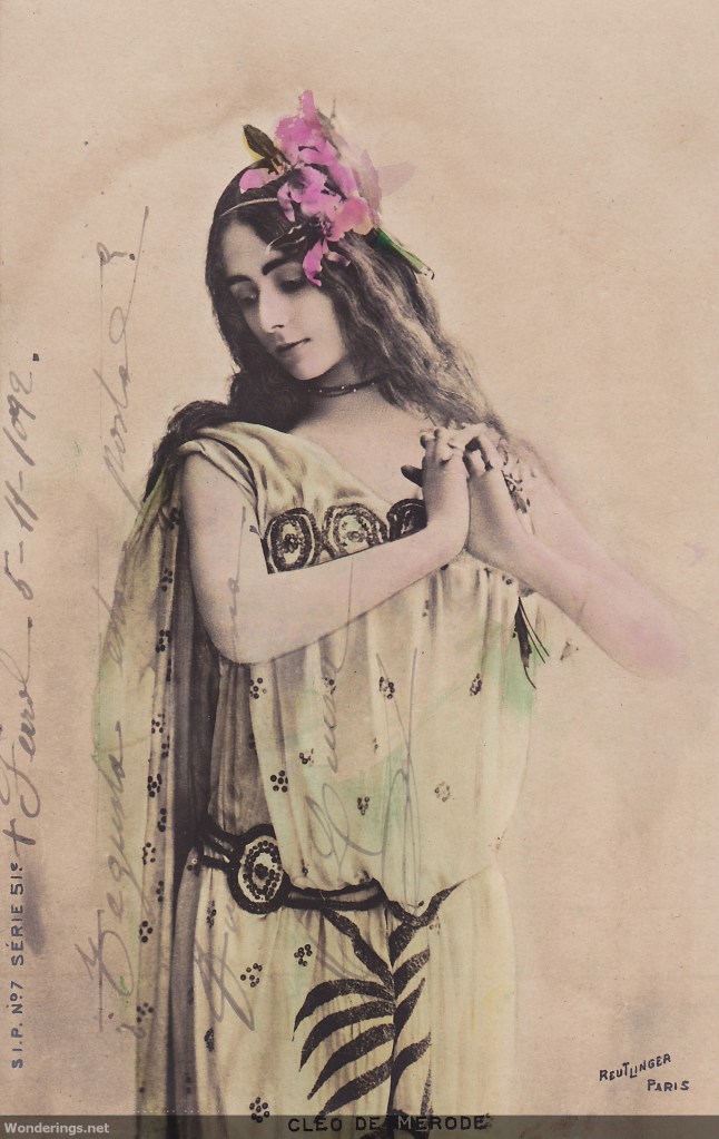 de Merode flowers in hair (w)